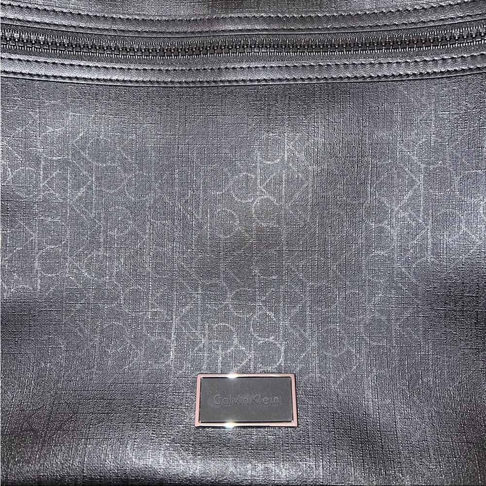 Calvin Klein messenger bag - Picture 8 of 11